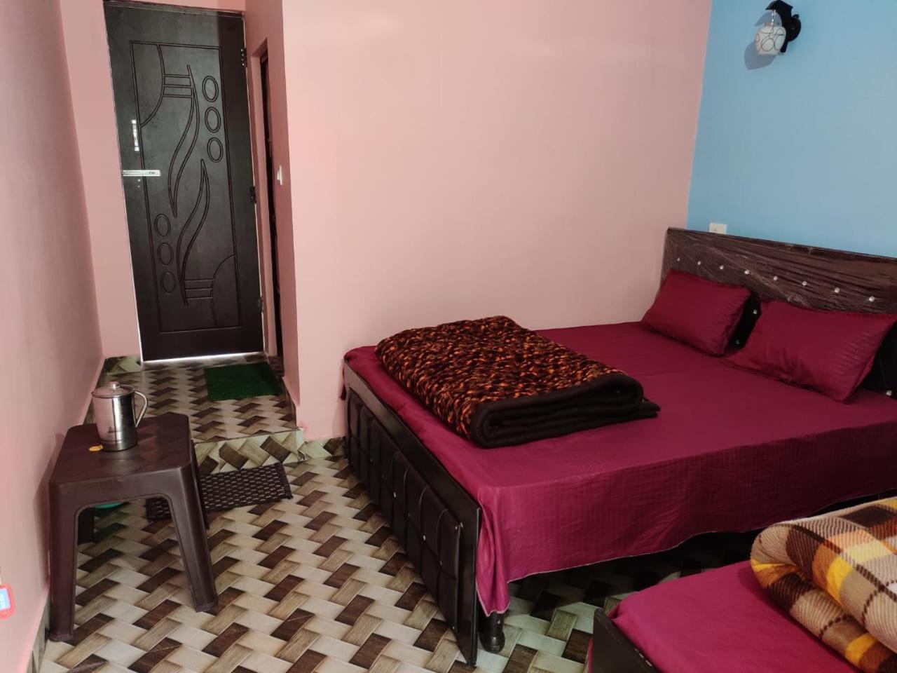 Prince Homestay & Restaurant Rudraprayāg Buitenkant foto