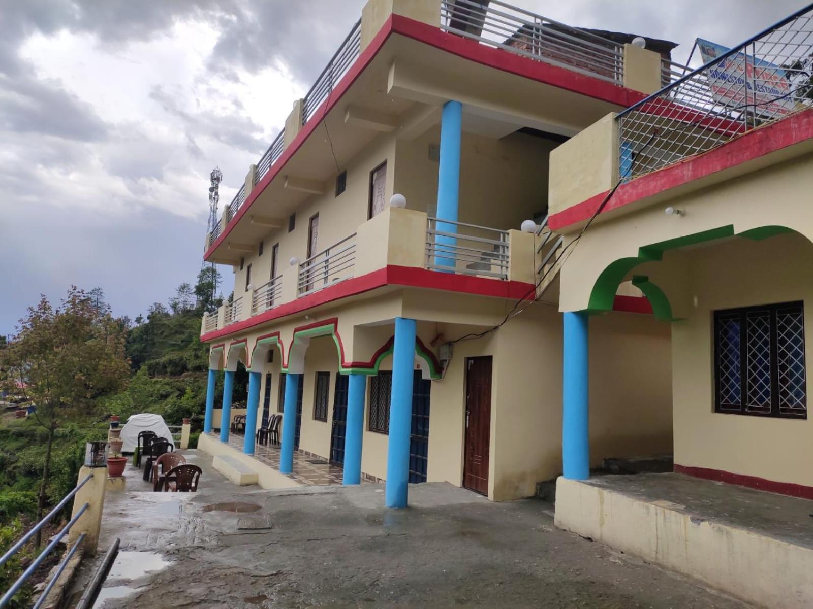 Prince Homestay & Restaurant Rudraprayāg Buitenkant foto