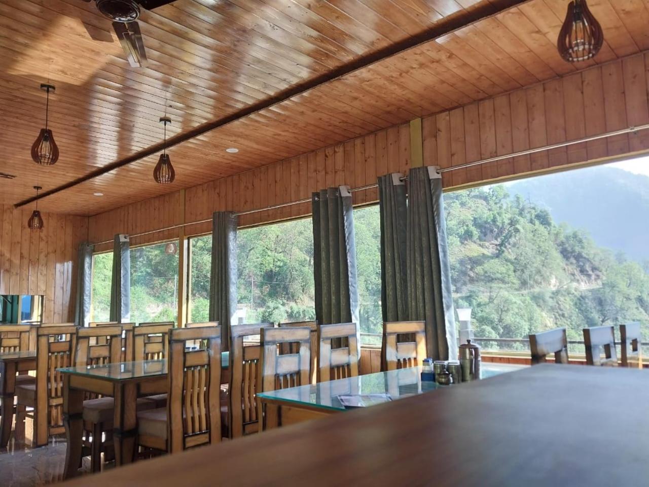 Prince Homestay & Restaurant Rudraprayāg Buitenkant foto