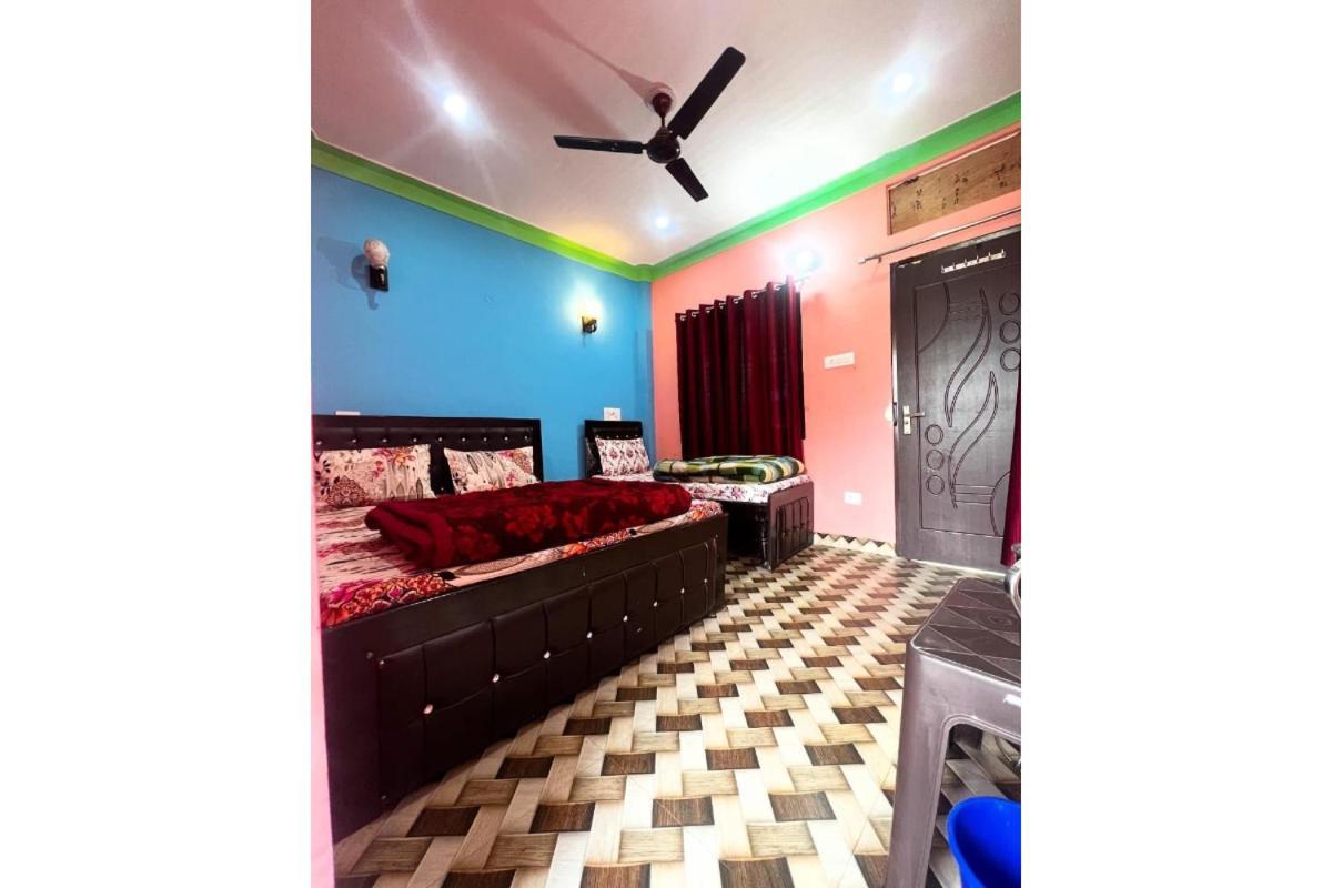 Prince Homestay & Restaurant Rudraprayāg Buitenkant foto